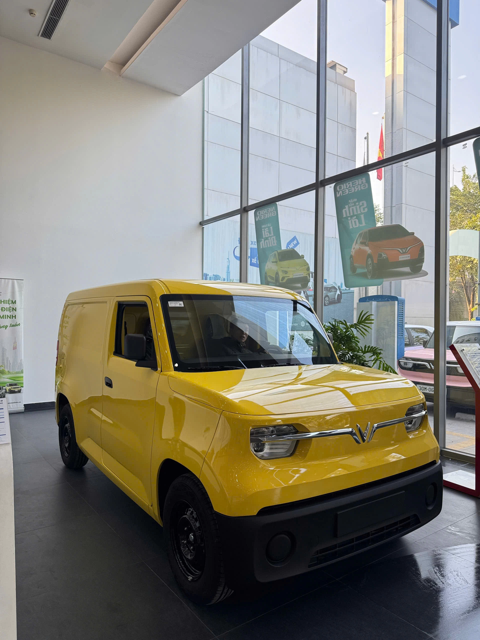 EC VAN (8)